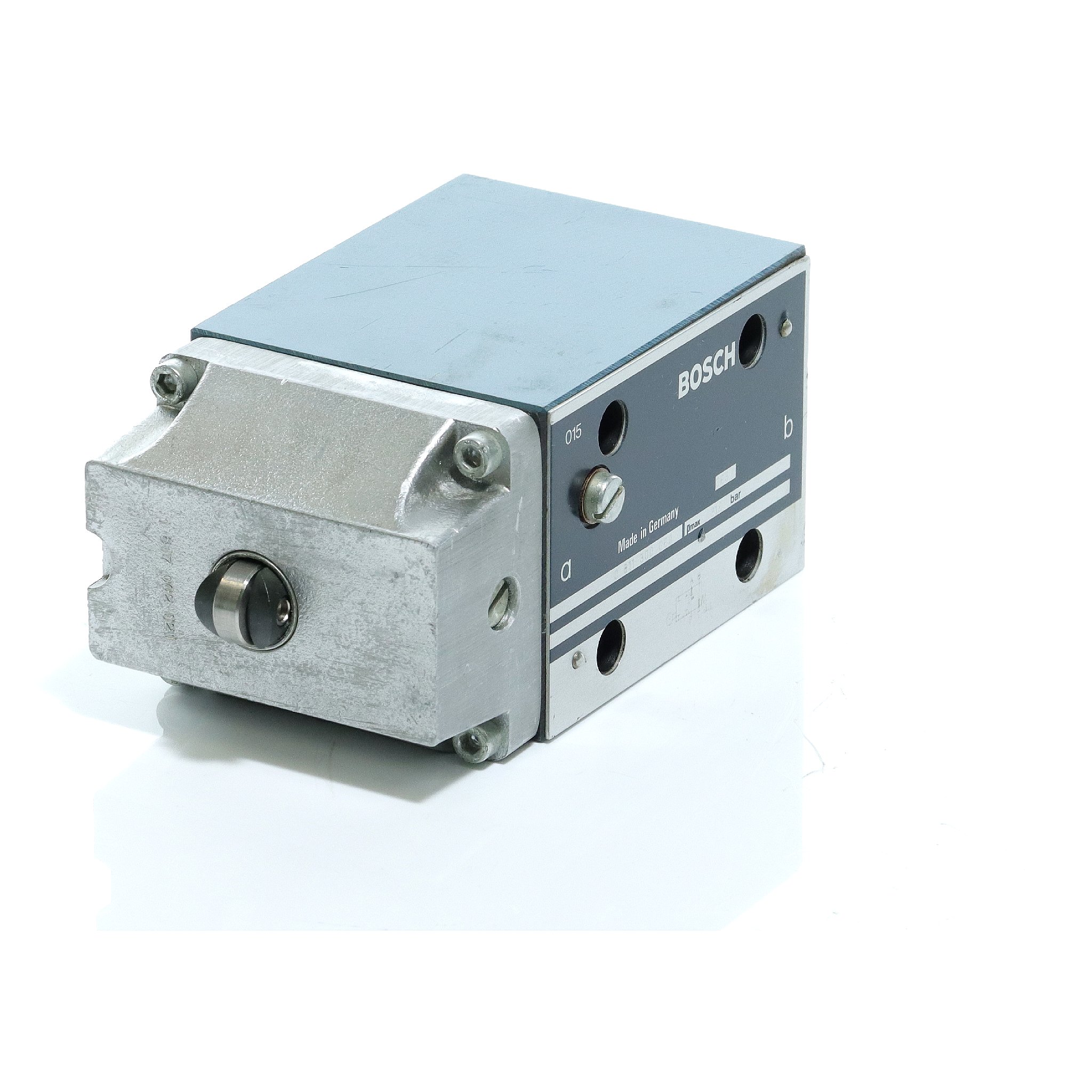 Hydraulic directional control valve  Used